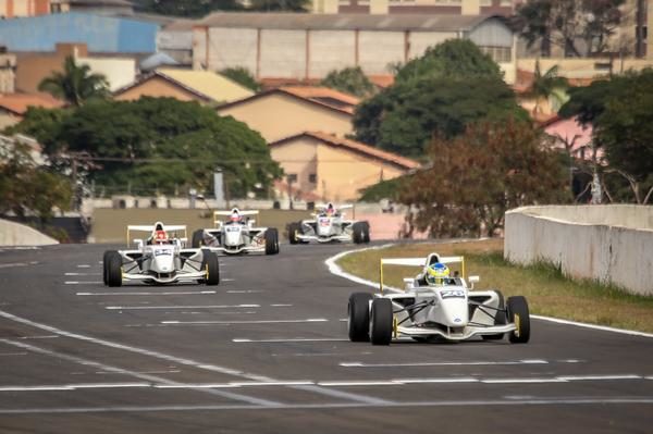Categoria realiza neste fim de semana a terceira etapa da temporada 2018 no Autódromo Internacional Ayrton Senna