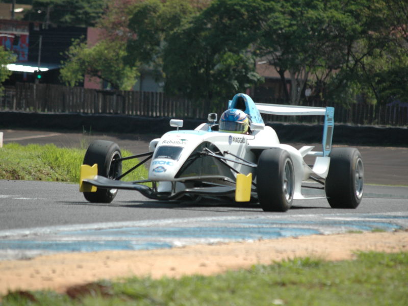 Fórmula Academy Sudamericana segue com treinos livres para novatos em Londrina