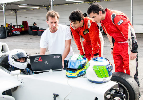 Fórmula Academy Sudamericana realiza testes com novos pilotos em Interlagos